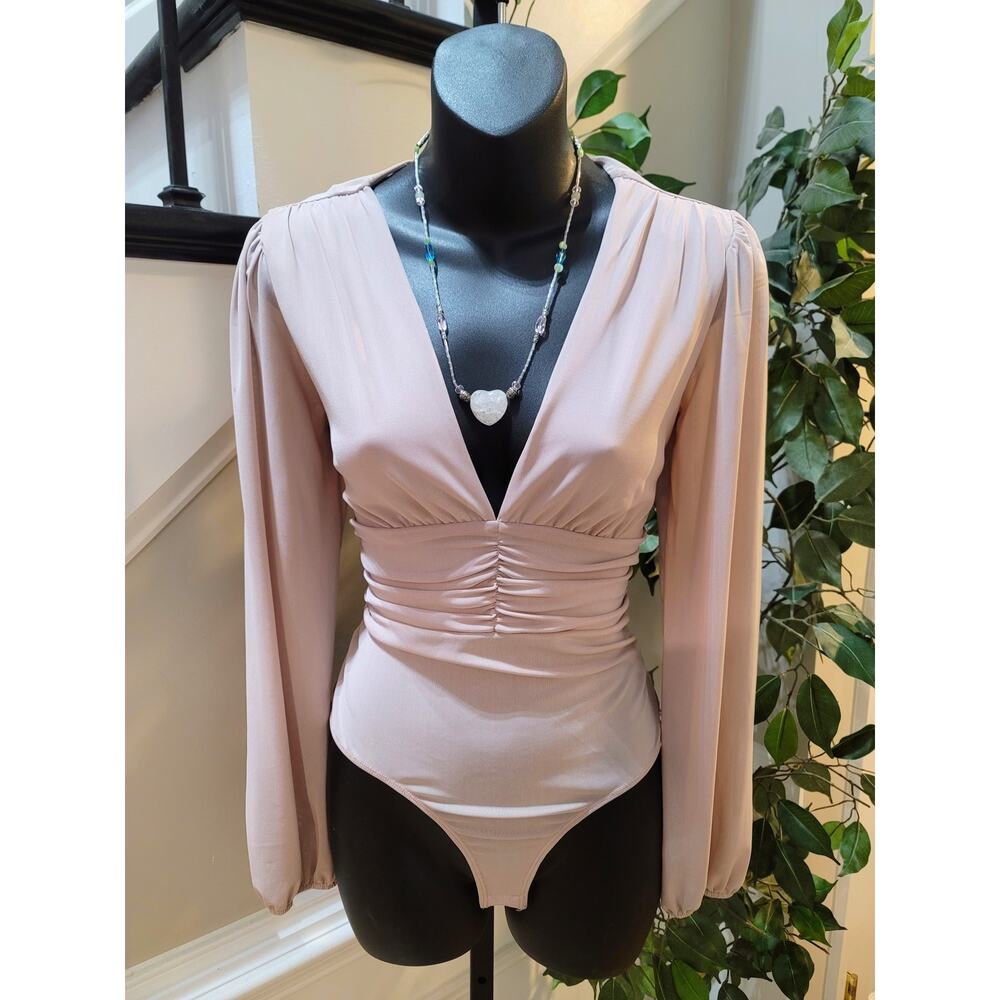 STELLA LUCE Bodysuit Women's Size M Pink Ruched Plunge V Neck Long Sleeve Top